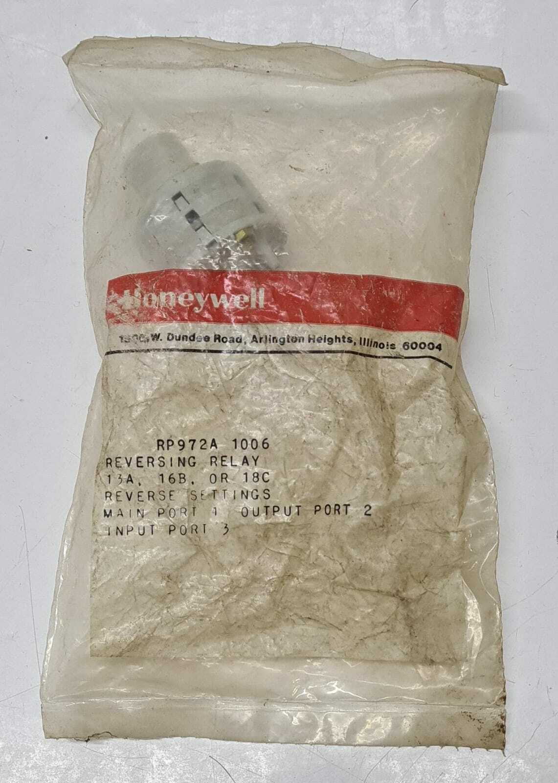 Honeywell RP972A 1006 Pneumatic Reversing Relay Control
