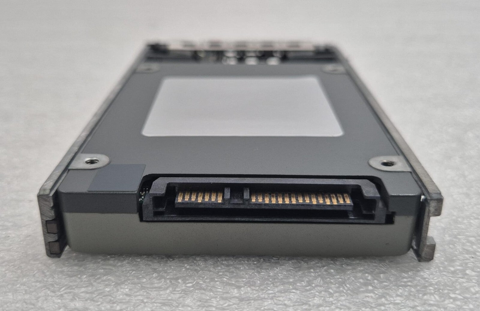 Dell 800GB SSD SAS 6Gb/s 2.5'' LB806M 6HM-800G-21 V6JNY W/ Compellent Caddy