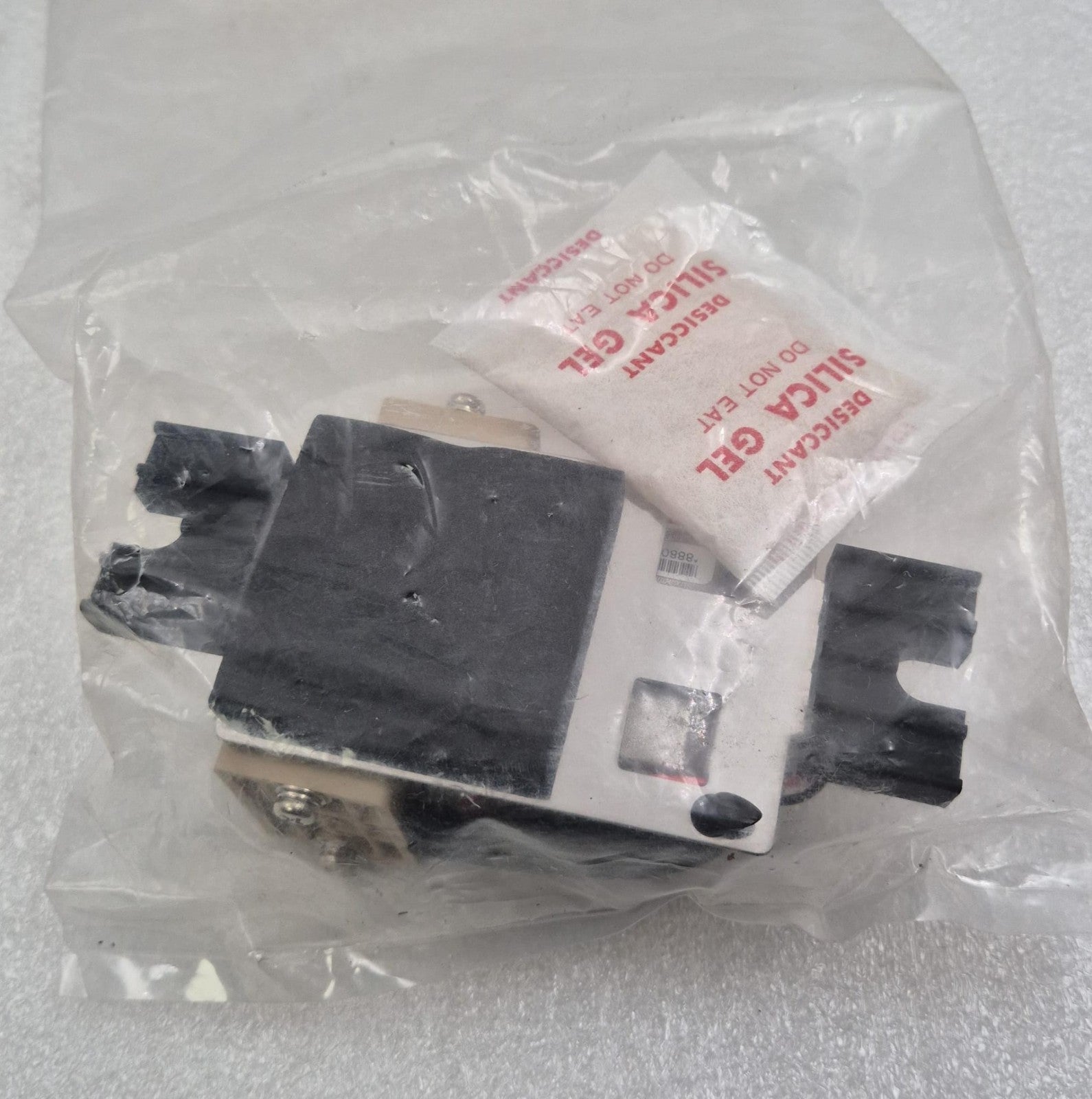 ERC INC. ERC-6210 Degasser Vacuum Pump 6.0kPa 24V 210mA