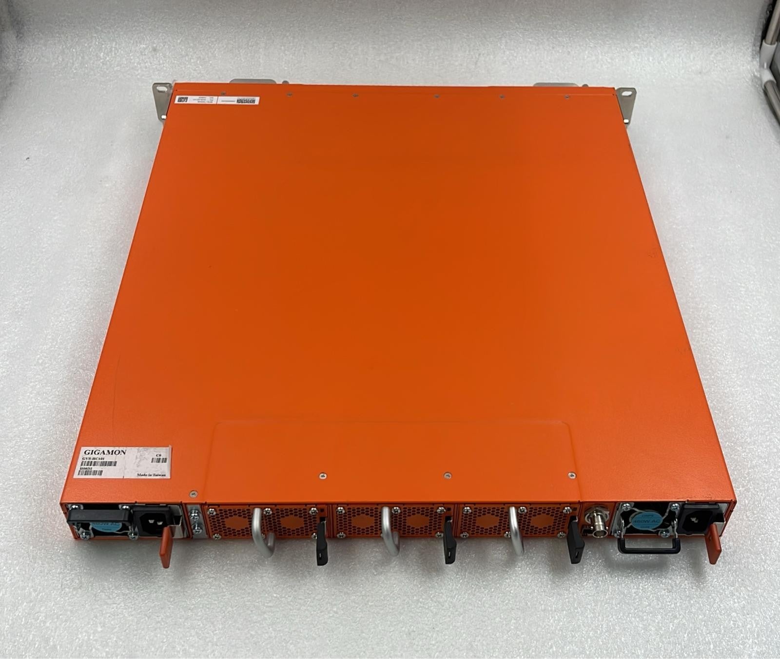 Gigamon GigaVUE-HC1 Network Security Device GVS-HC101 W/ TAP-HC1-G10040