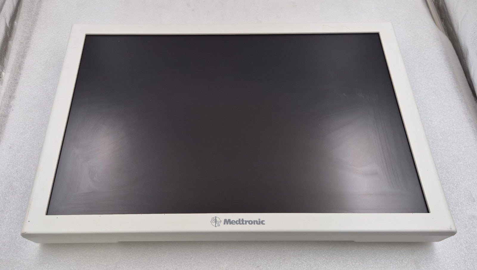 Medtronic StealthStation S7 9733623 Surgeon LCD Display Monitor 24" **AS-IS**