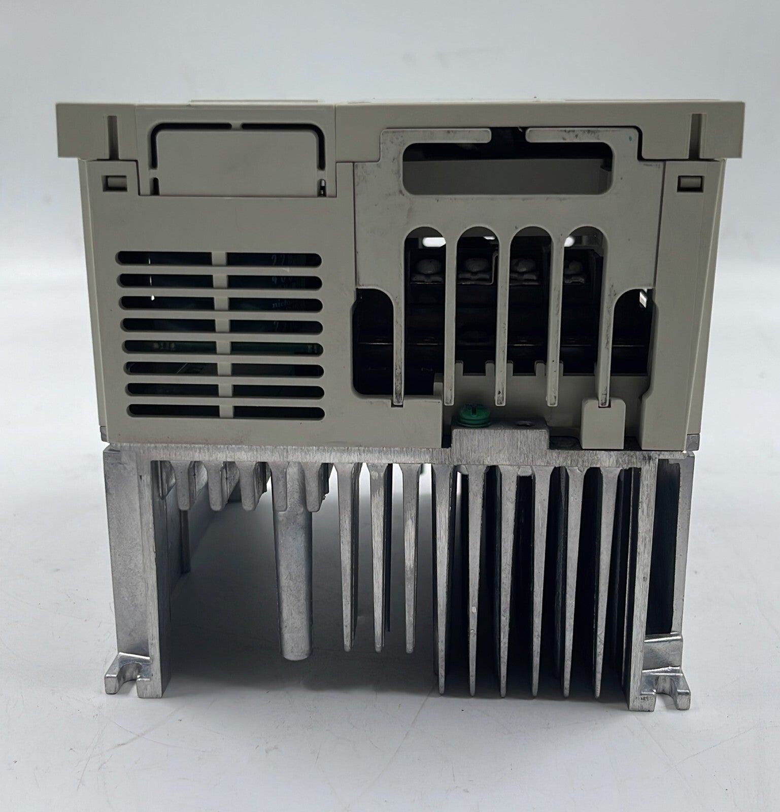 Mitsubishi Inverter E500 FR-E520S-0.75K-EC W/ FR-PA02-02 Control Panel