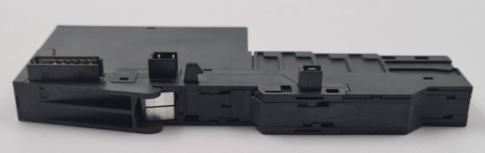 SIEMENS 6ES7 193-4CA40-0AA0 Terminal Module 8 DO TM-E15S26-A1 & 132-4BF00-0AA0