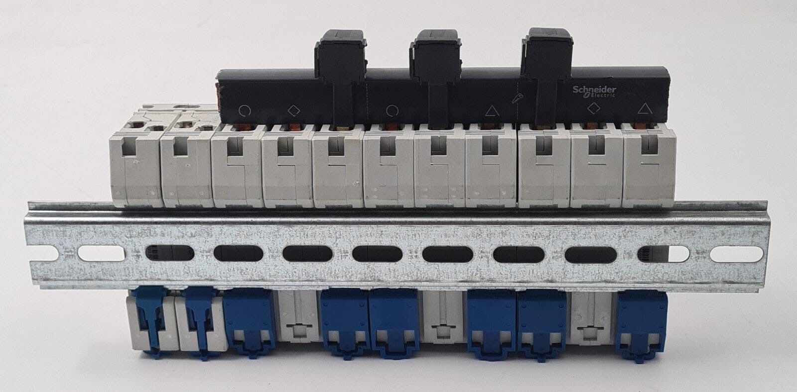 CHINT NB1-63 D6 & D20 & C10 3-pole & NBH8-40H C10 & C4 circuit breaker switch