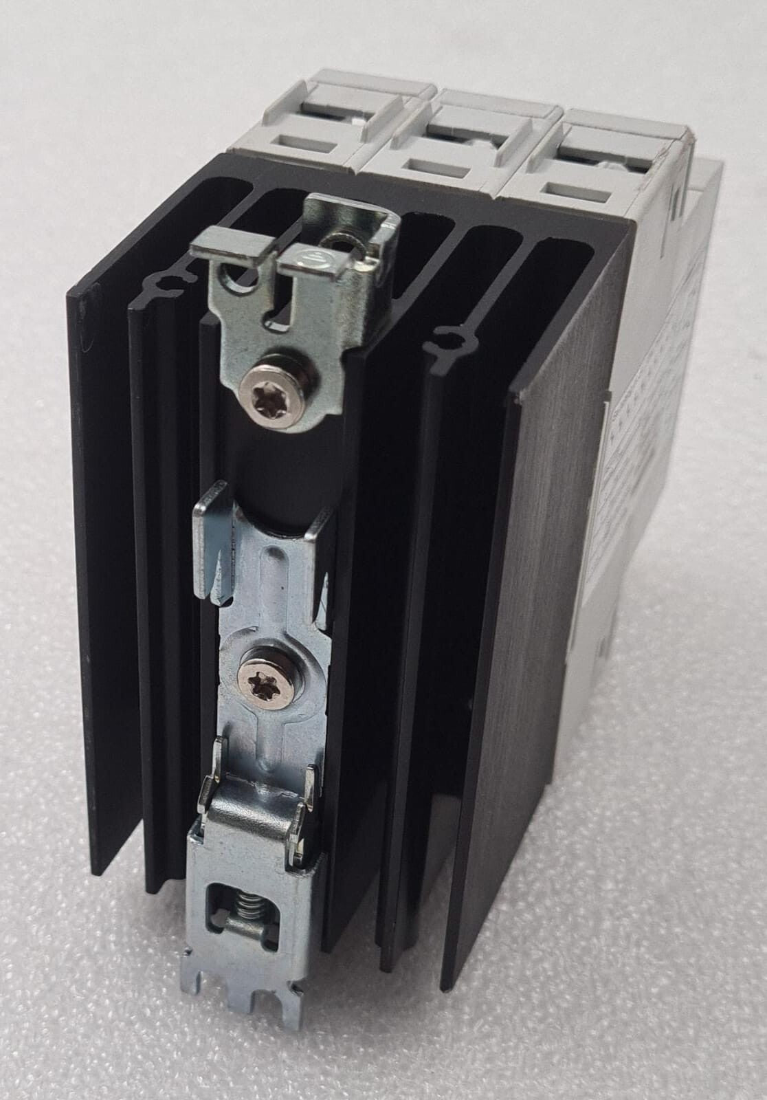 CARLO GAVAZZI RGC2P60V25C1DM RG Relay Solid State Controller