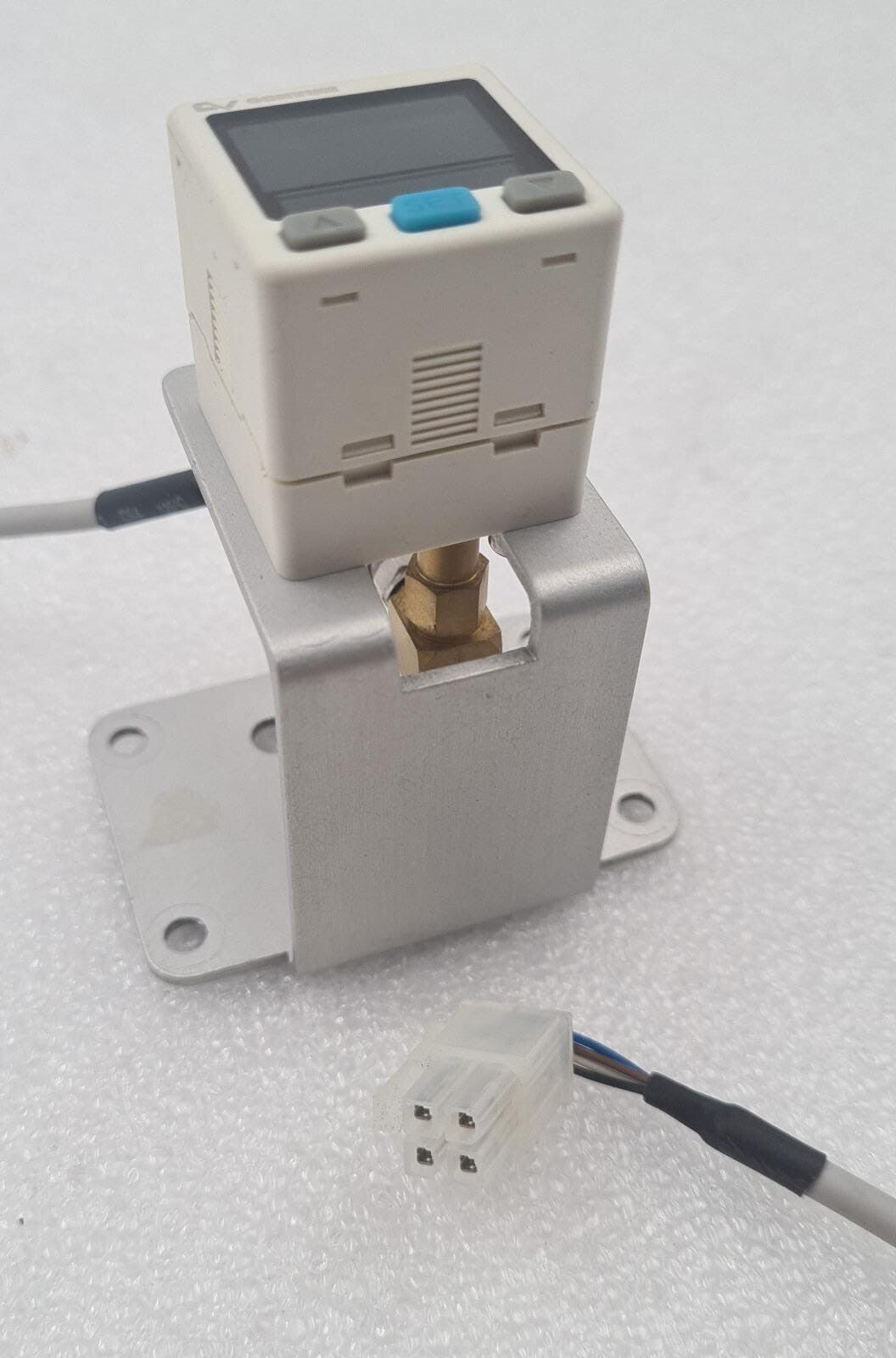 CONVUM MPS D42M5-NCA Digital Vacuum Pressure Flow Sensor DC12-24V