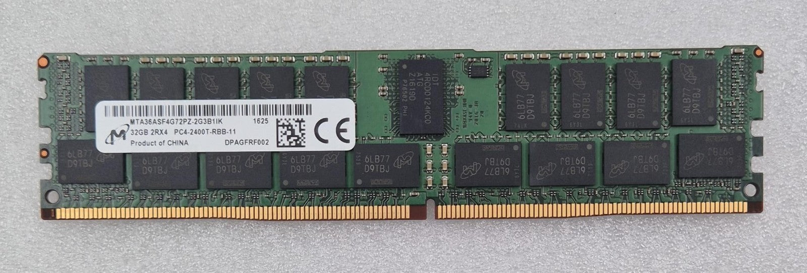 Micron MTA36ASF4G72PZ-2G3B1IK DDR4 ECC server memory close-up
