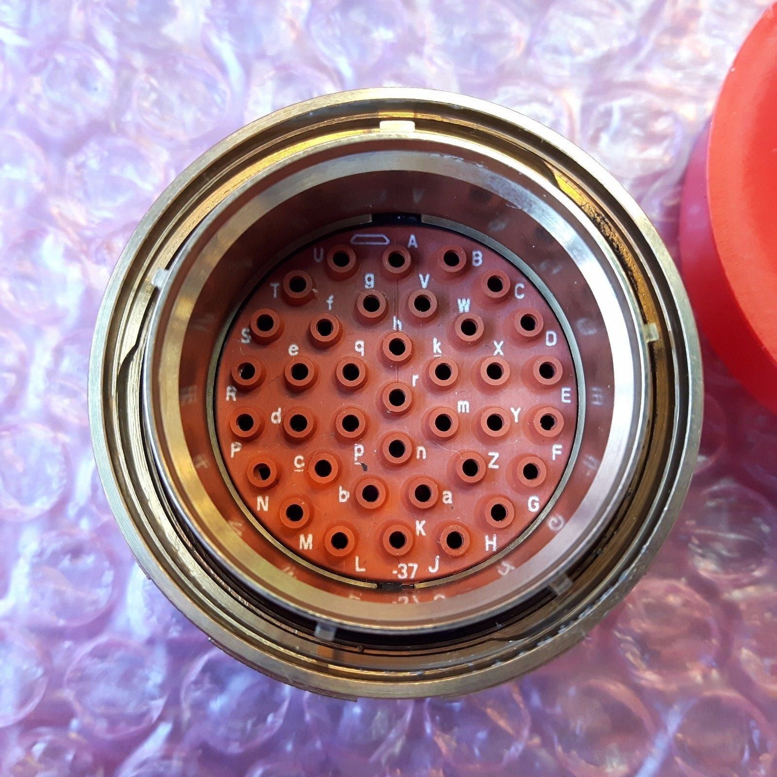 Amphenol TVS06RB-25-37PN Mil Spec Connector Plug With Contacts