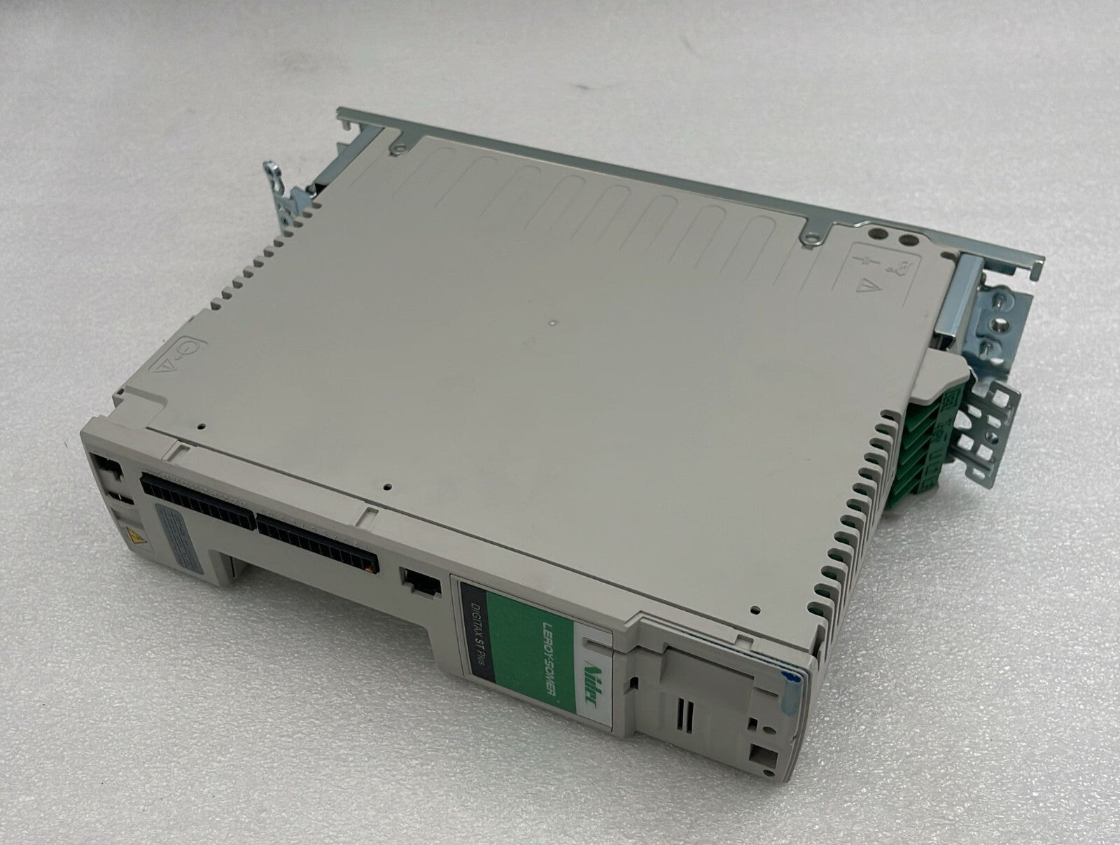NIDEC Control Techniques Leroy-Somer Digitax ST Plus DST1405 3098-0098 24Apk