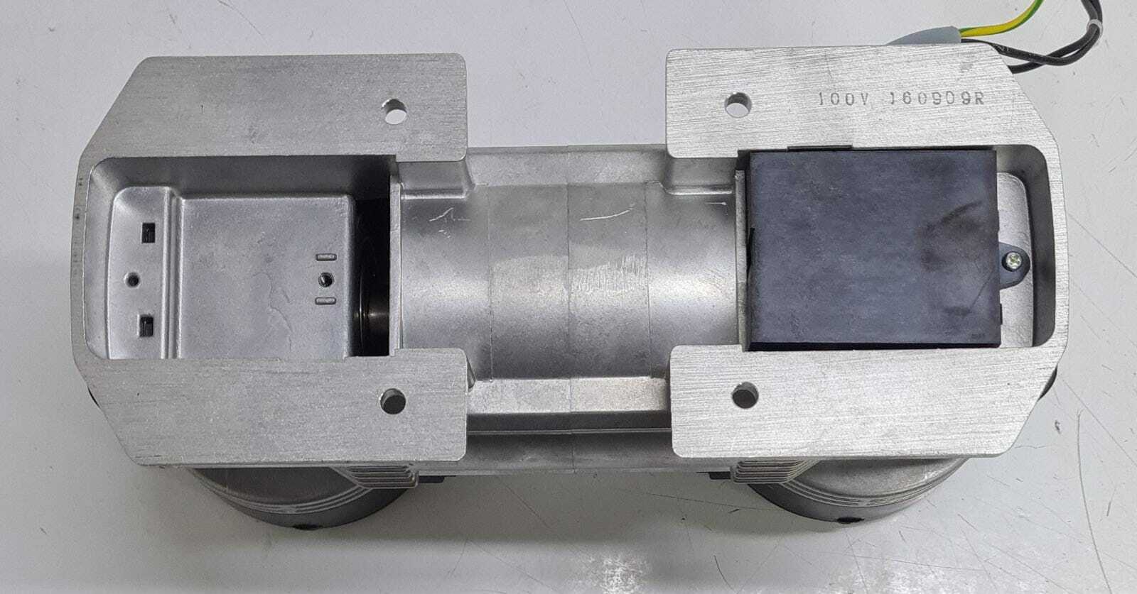 Iwaki Air Pump APN-P215MV-U1-56 Diaphragm Vacuum Pump 30/36 l/min 100V