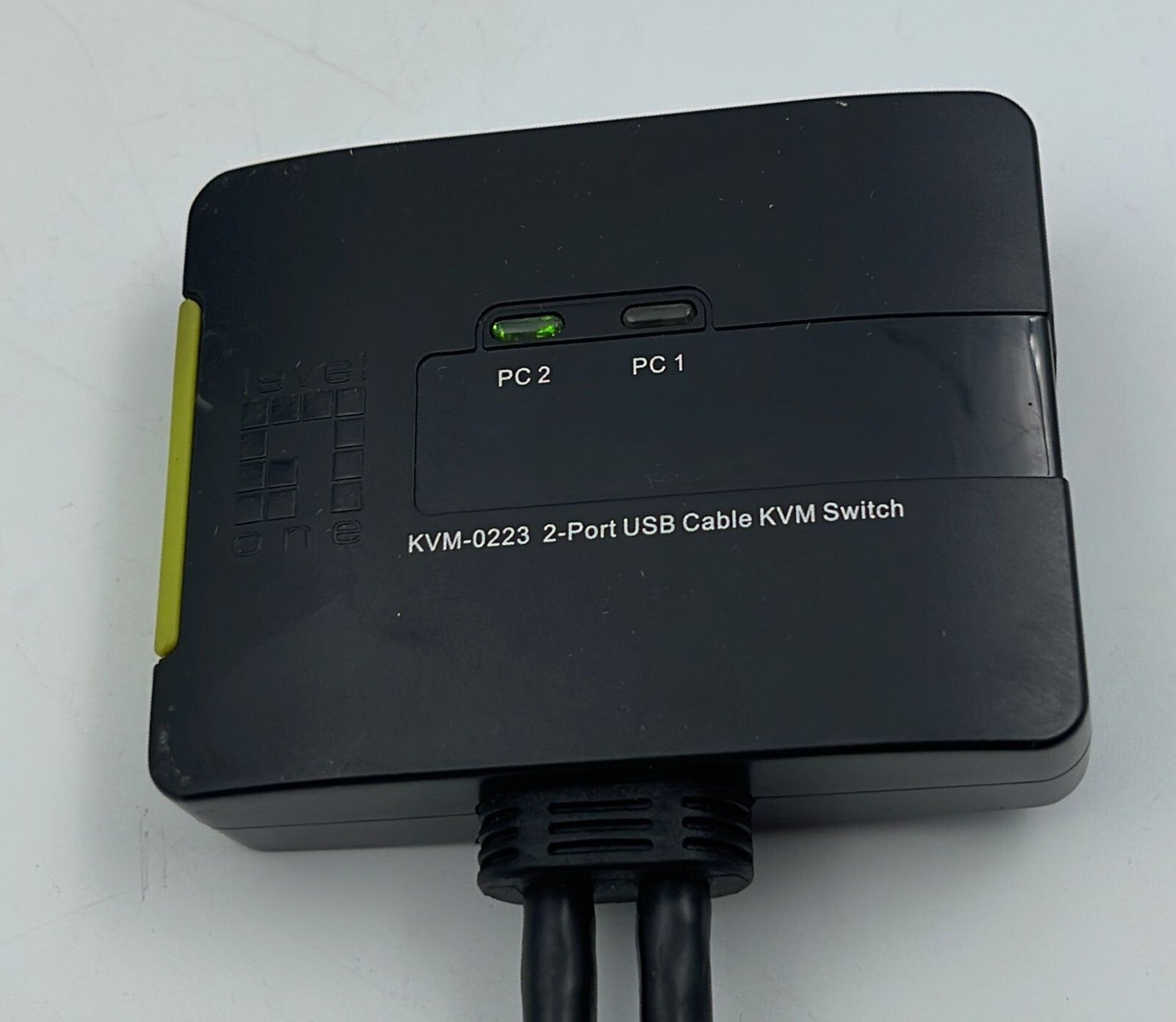 LEVELOne KVM-0223 2-Port USB KVM Switch
