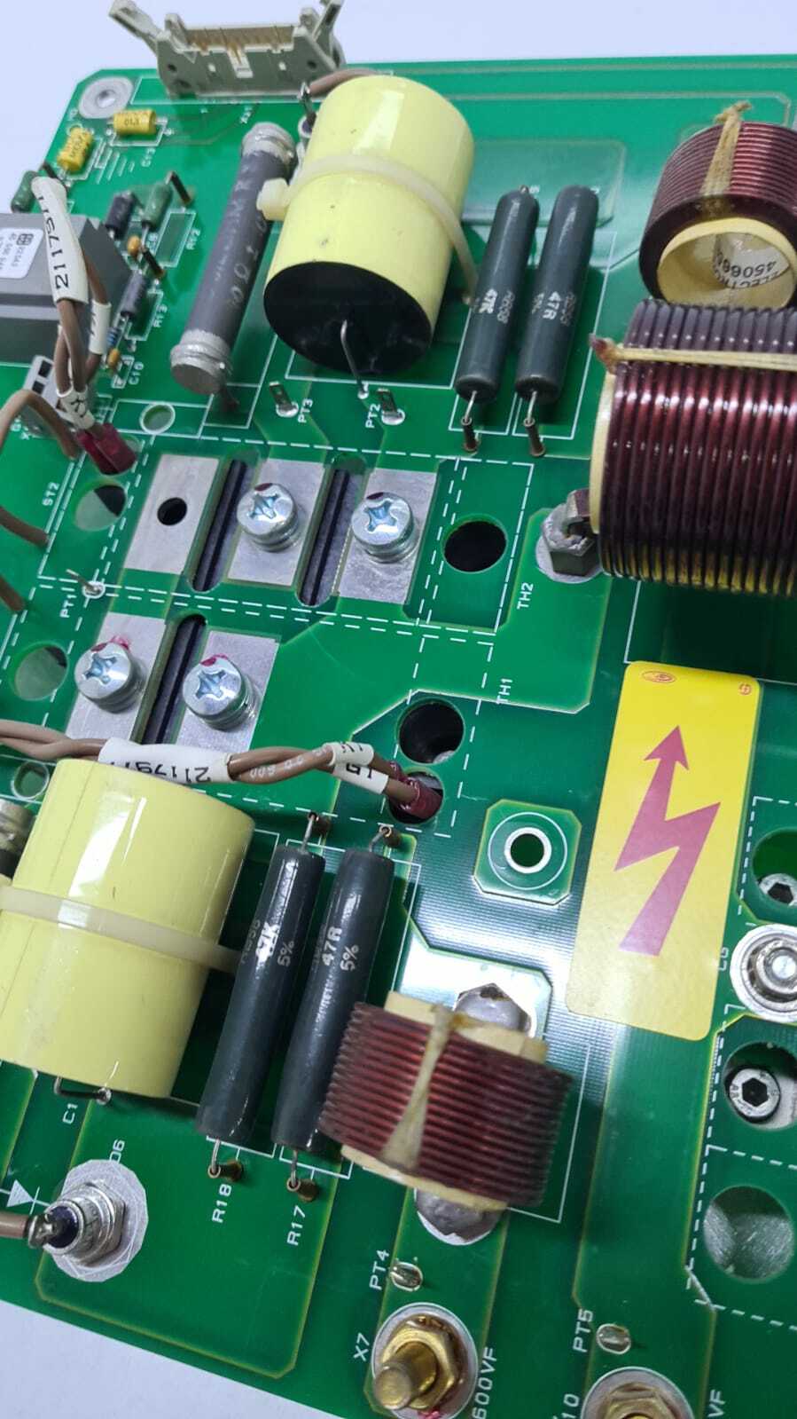 GE GEMS-E power inverter module close-up