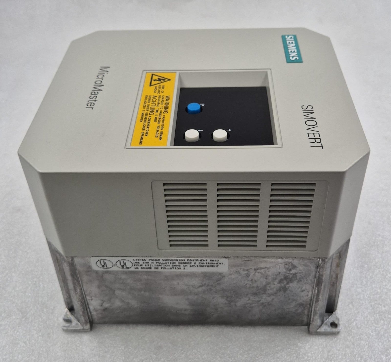 SIEMENS SIMOVERT MicroMaster 6SE3018-8BC00 230V 3HP 2200W Issue C