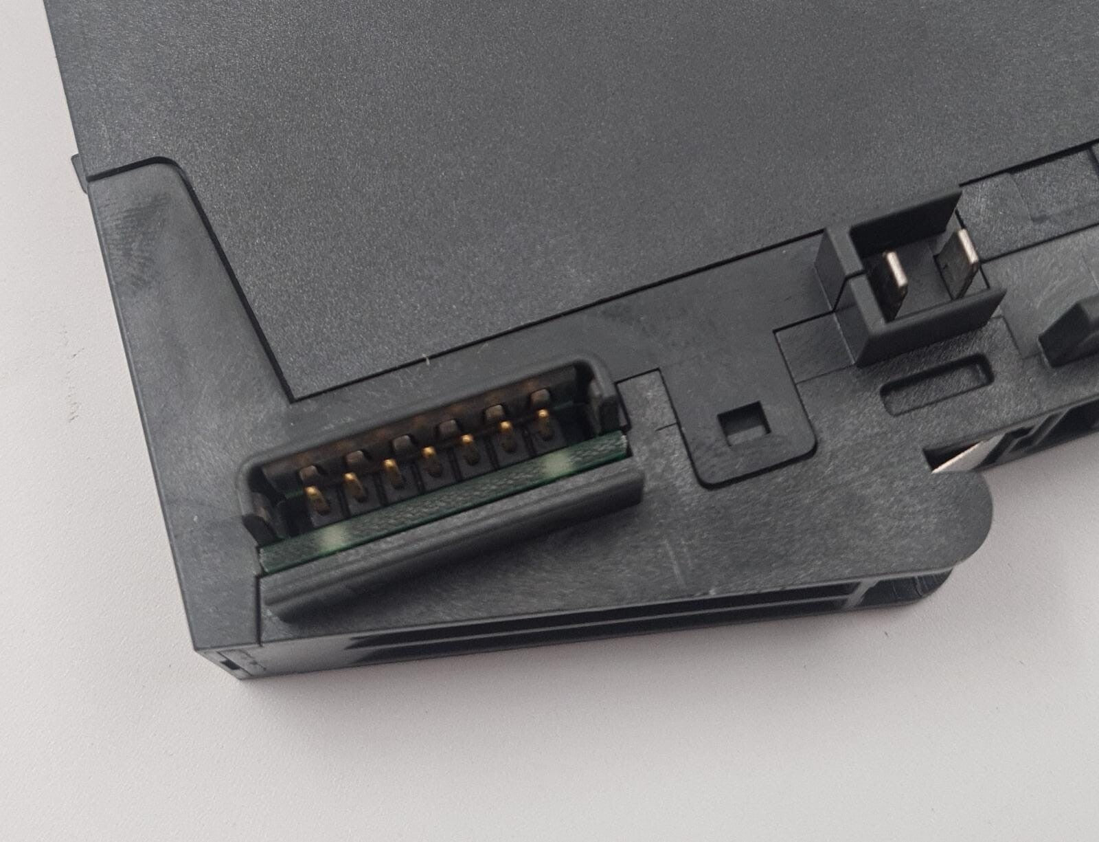 SIEMENS 6ES7 193-4CA40-0AA0 Terminal Module B1 TYL TM-E15S26-A1 & 131-4BF00-0AA0