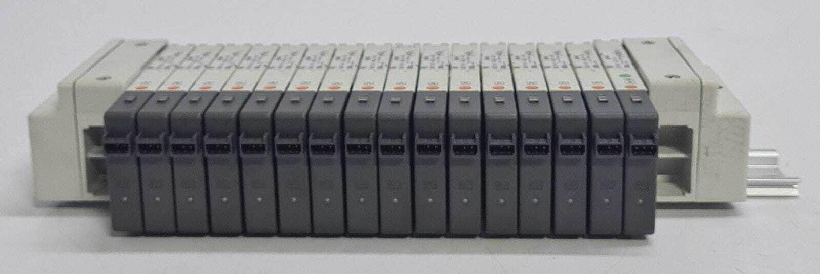 [LOT OF 16] SMC solenoid valve Bank 15* SQ1141-5LO-C4 + 1* SQ1A41-5LO-C4