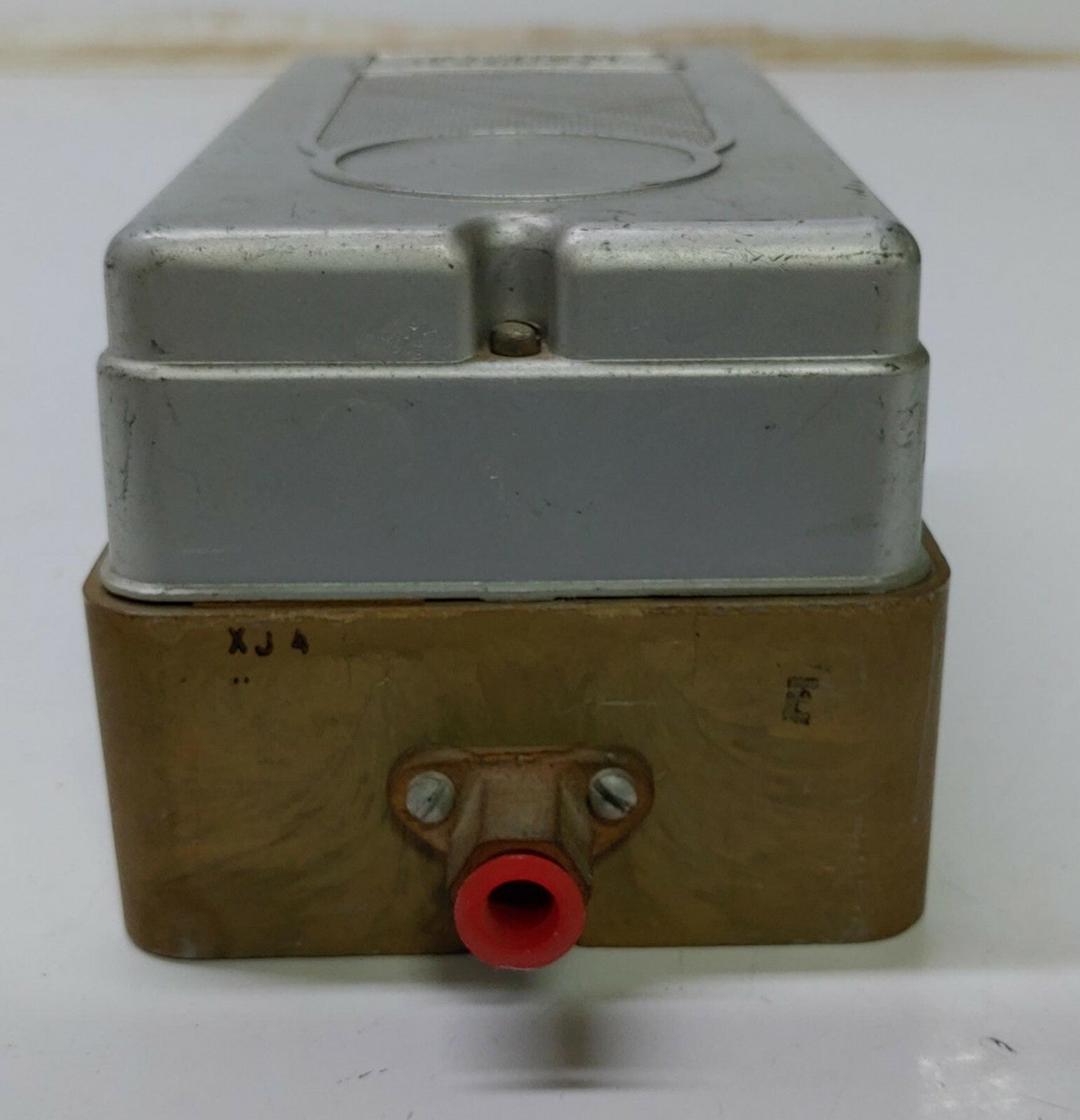 JOHNSON CONTROLS T-5302 RECEIVER-CONTROLLER FOR PNEUMATIC TRANSMISSION SYSTEMS