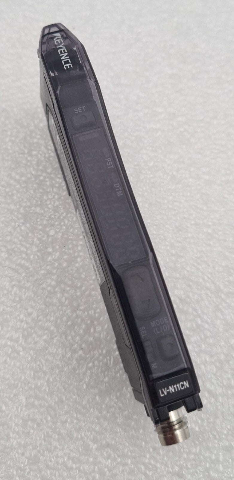 KEYENCE LV-N11CN Digital Laser Sensor Amplifier M8 Connector