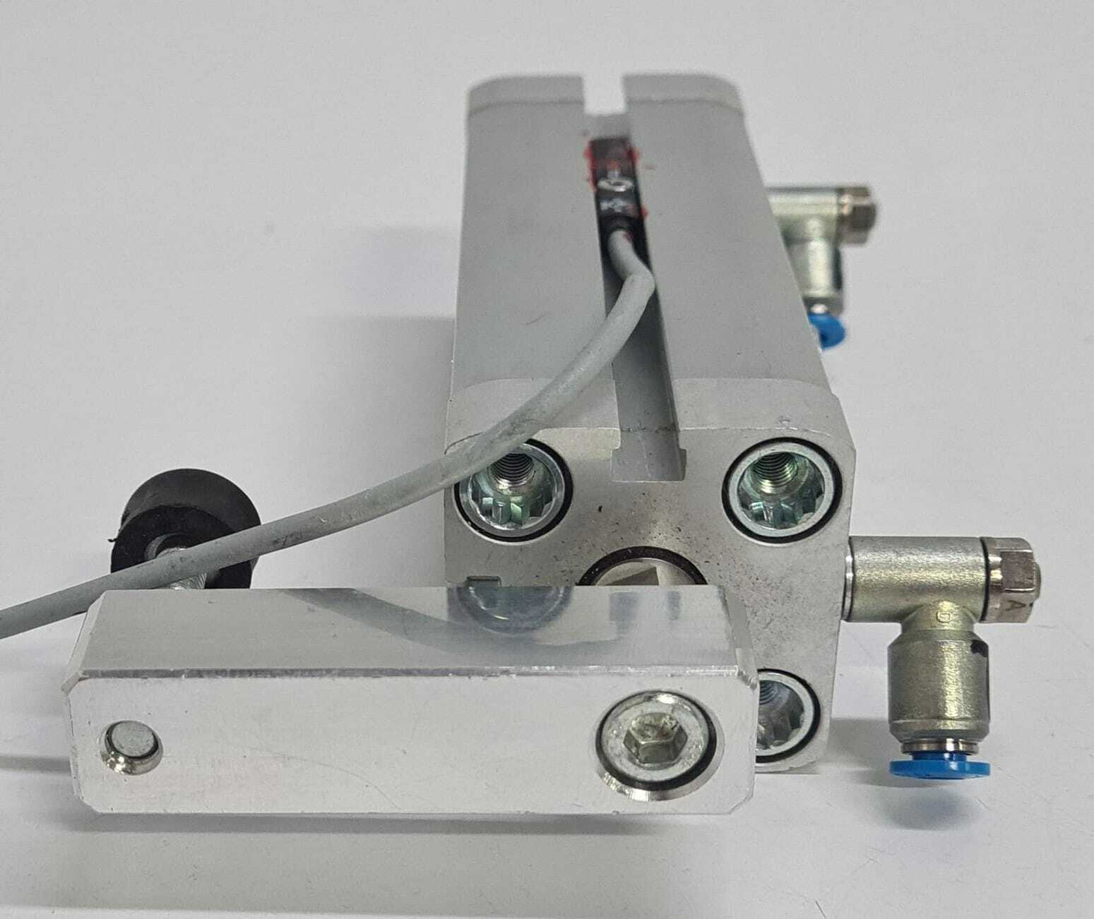 FESTO CLR-25-20-R-P-A 535445 K858 PNEUMATIC Linear Swing Cylinder