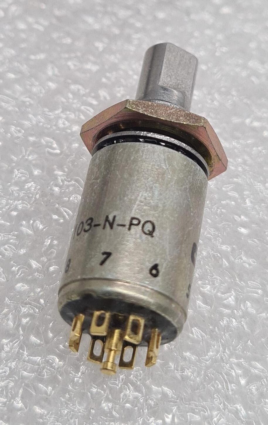 [LOT OF 9] NEW - COLE 31946 1853-103-N-PQ Enclosed Rotary Switch