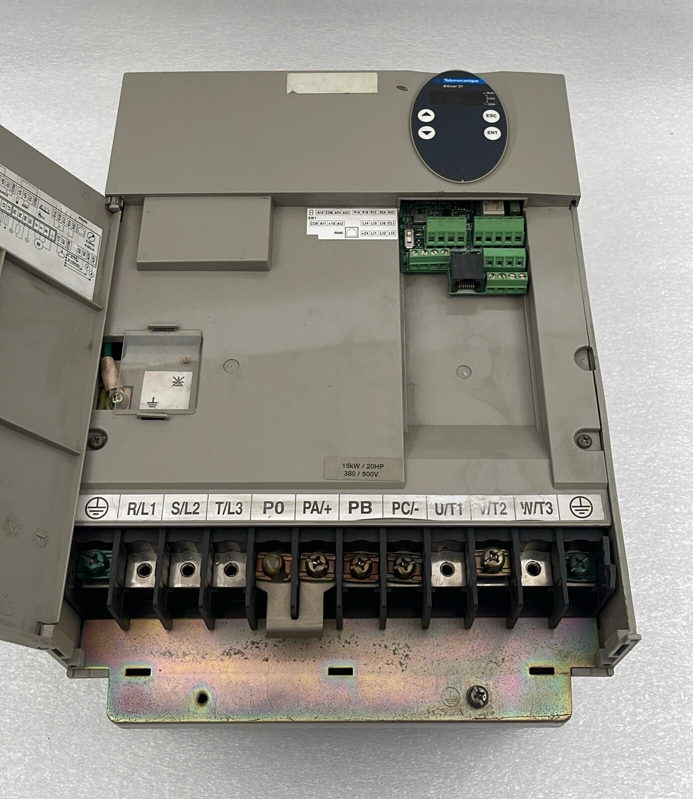 Schneider Telemecanique Altivar 31 ATV31HD15N4 V1.2 IE03 15kW 20HP Drive