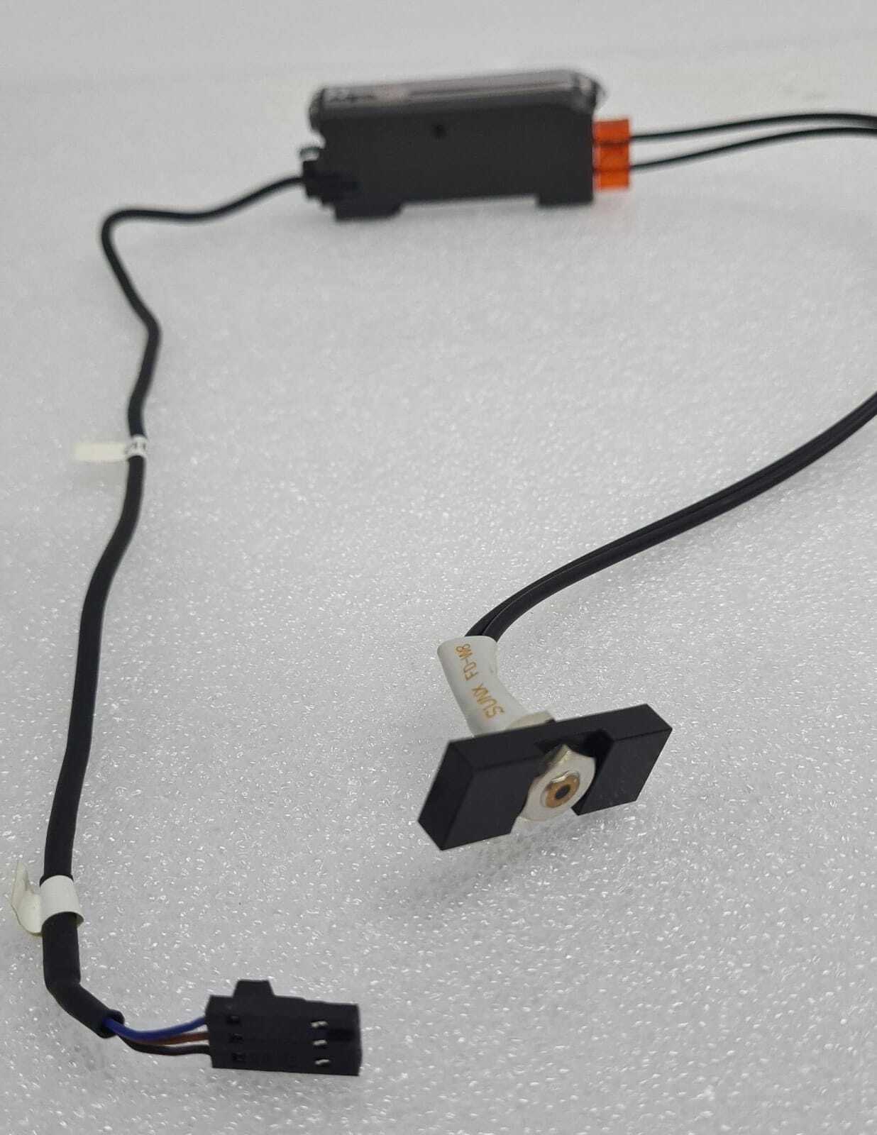 PANASONIC SUNX NAVI FX-411 Photoelectric Sensor W/ FD-W8 Fiber Optic
