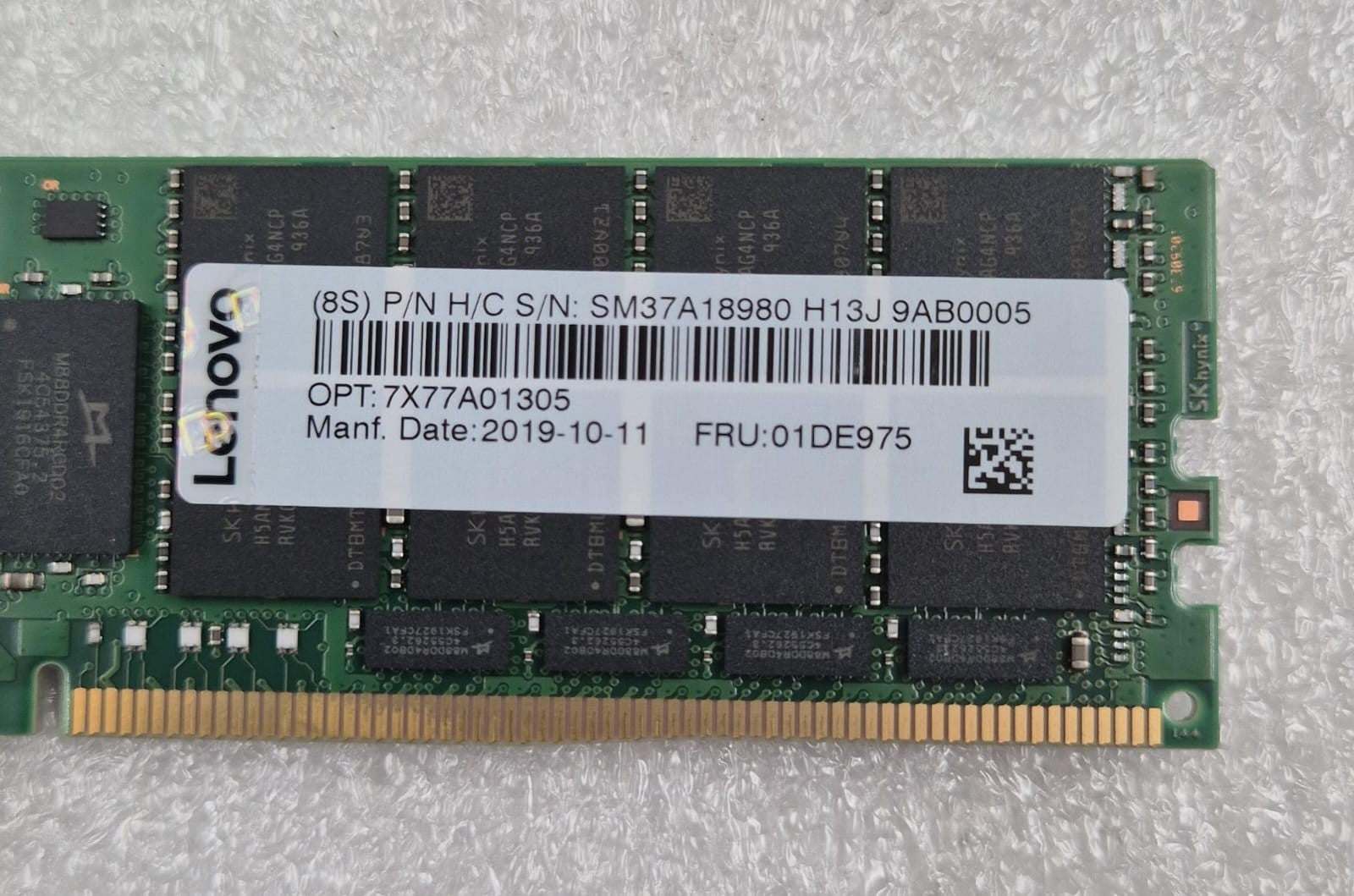 SK Hynix 64GB 4DRx4 PC4-2666V HMAA8GL7CPR4N-VK Server Memory RAM LENOVO 01DE975