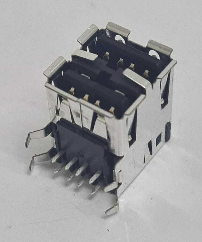 [LOT OF 144] NEW - AMP 5787745-2 8-Pin Dual USB 2.0 Port Receptacle Assembly