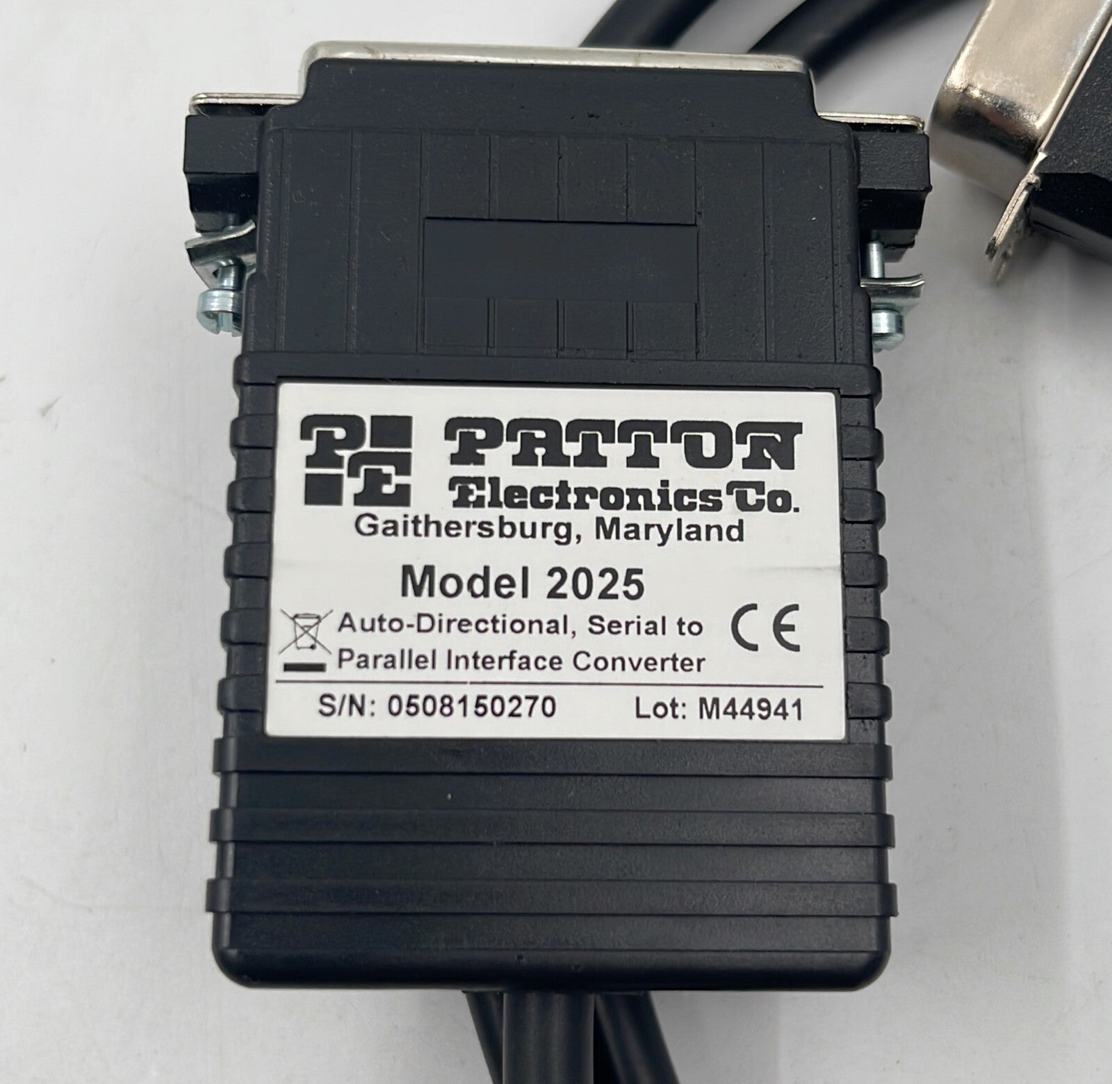 PATTON MODEL 2025 Auto-Directional Serial to Parallel Interface Converter