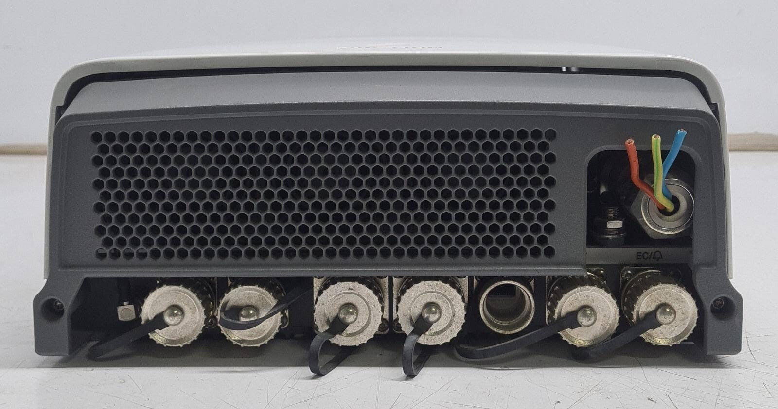 Ericsson Radio RBS 6501 B3 BFF 901 17/1 KRD 901 103/1 Remote Head Unit RRUS