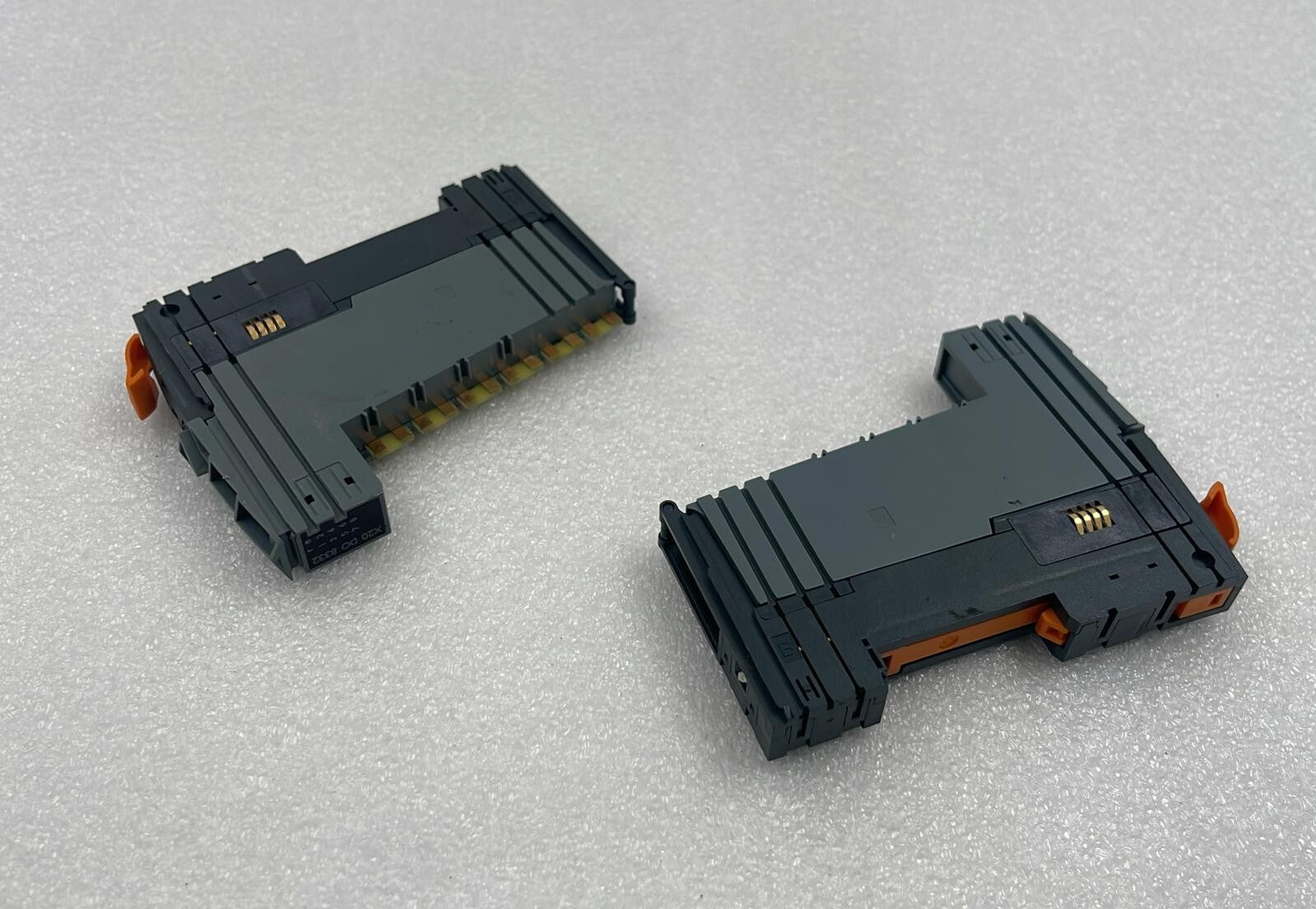 ]LOT 2 PCS] B&R Automation X20 DO 8332 Digital Control Module W/ X20 BM 11