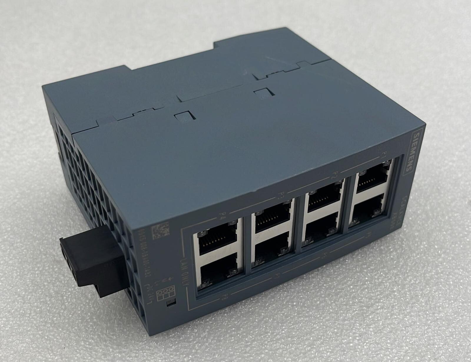 Siemens SCALANCE XB008 Enthernet Switch 6GK5 008-0BA00-1AB2 DC-24V 0,15A