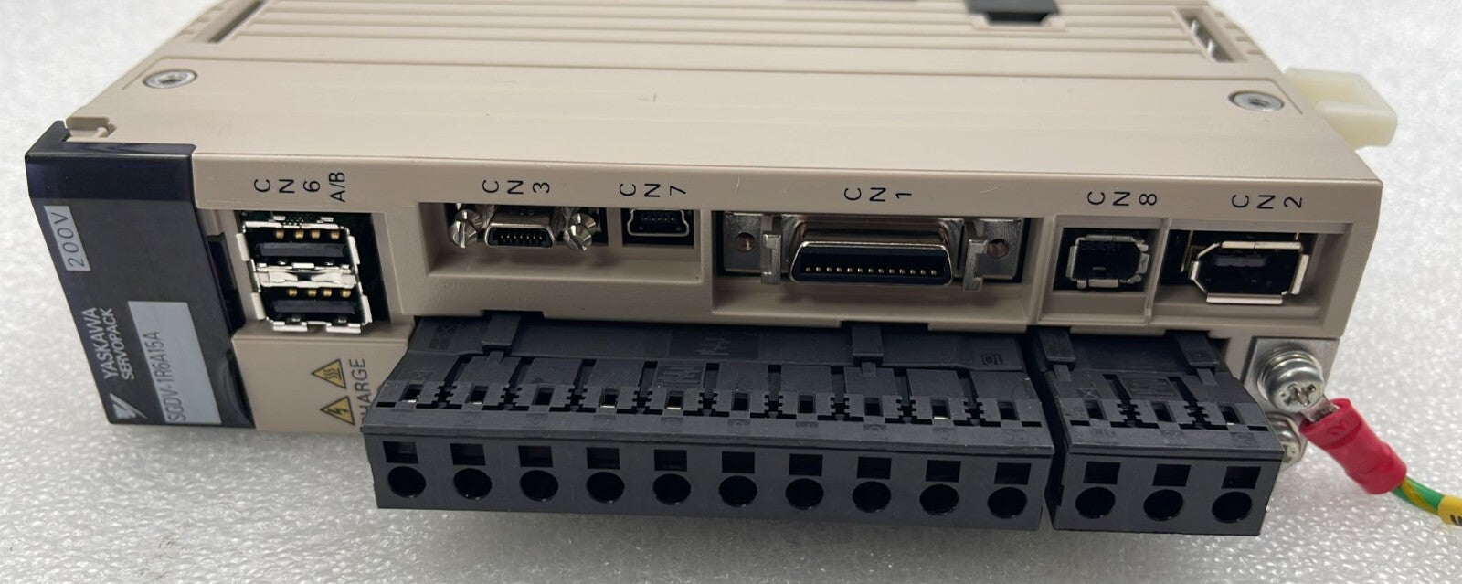 YASKAWA SERVOPACK SGDV-1R6A15A Servo Driver 200V