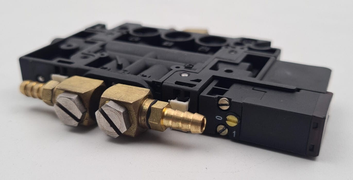 Parker PVA-J13 12V DC 0.9W Air Control Valve W/ Manifold