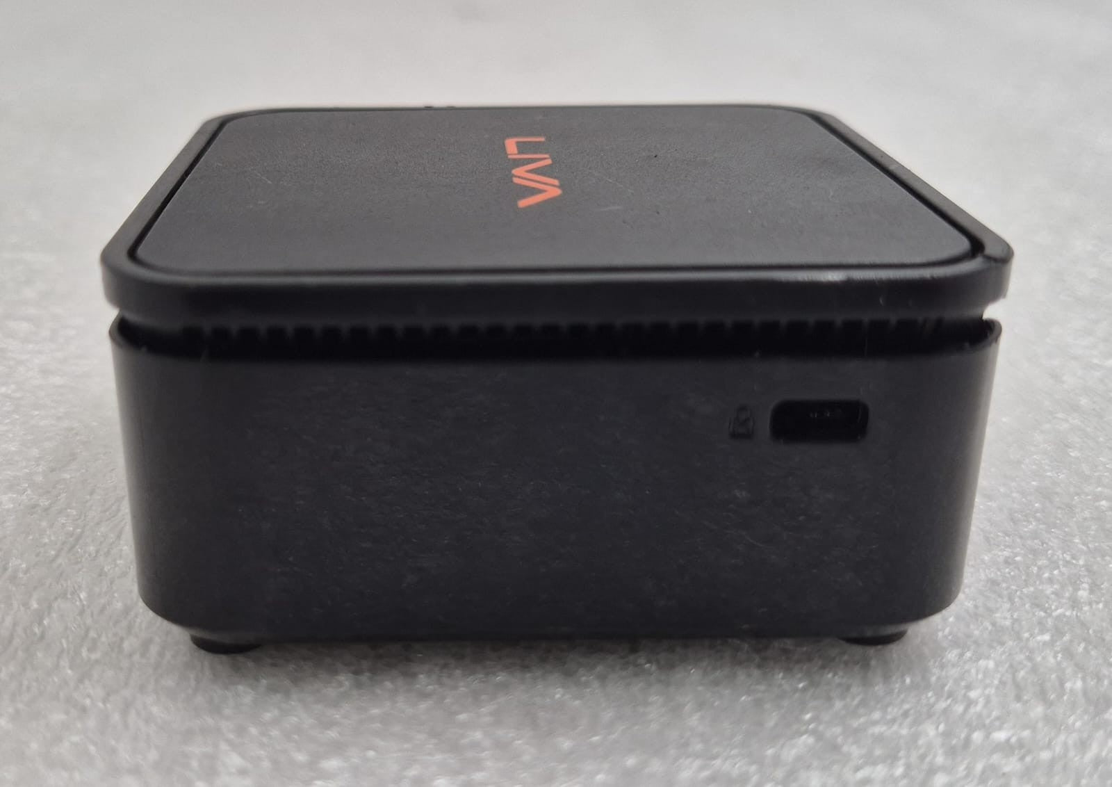 ECS LIVA Q Ultra tiny PC