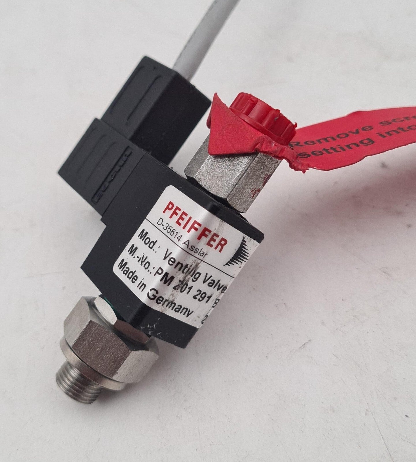 PFEIFFER VACUUM PM Z01 291 B Venting Valve 24V / ESCHA Solenoid