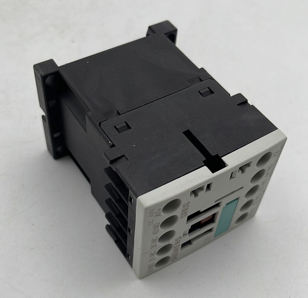 [LOT OF 2] NEW - Siemens 3RH1122-1BW40 Auxiliary contactor 6A 230V 2NO + 2NC