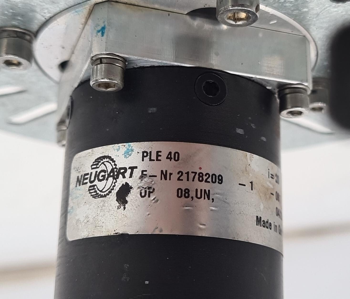 Hysteresis Brake HB-103B1 0110906 24VDC W/ Neugart PLE 40 2178209 i=20
