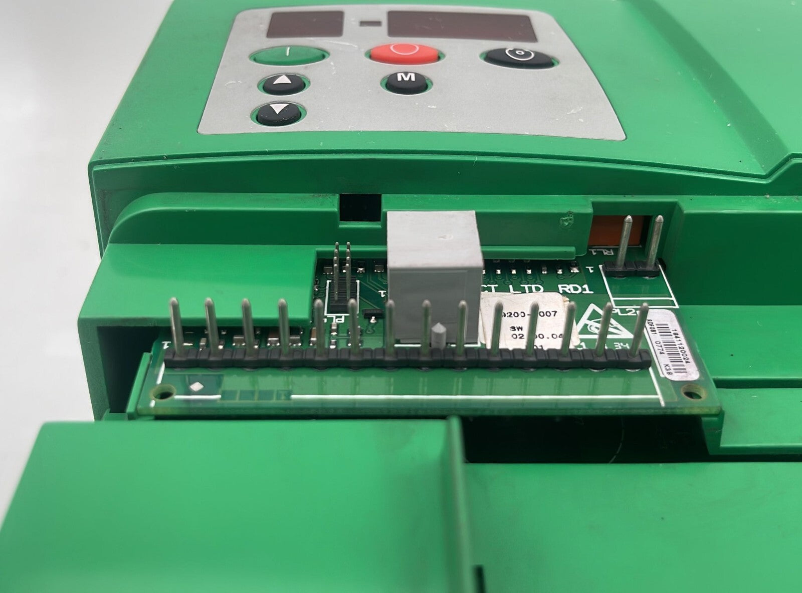 Control Techniques Commander SE SE33400550 SE8T 380V-480V 5.5kW Frequency Drive