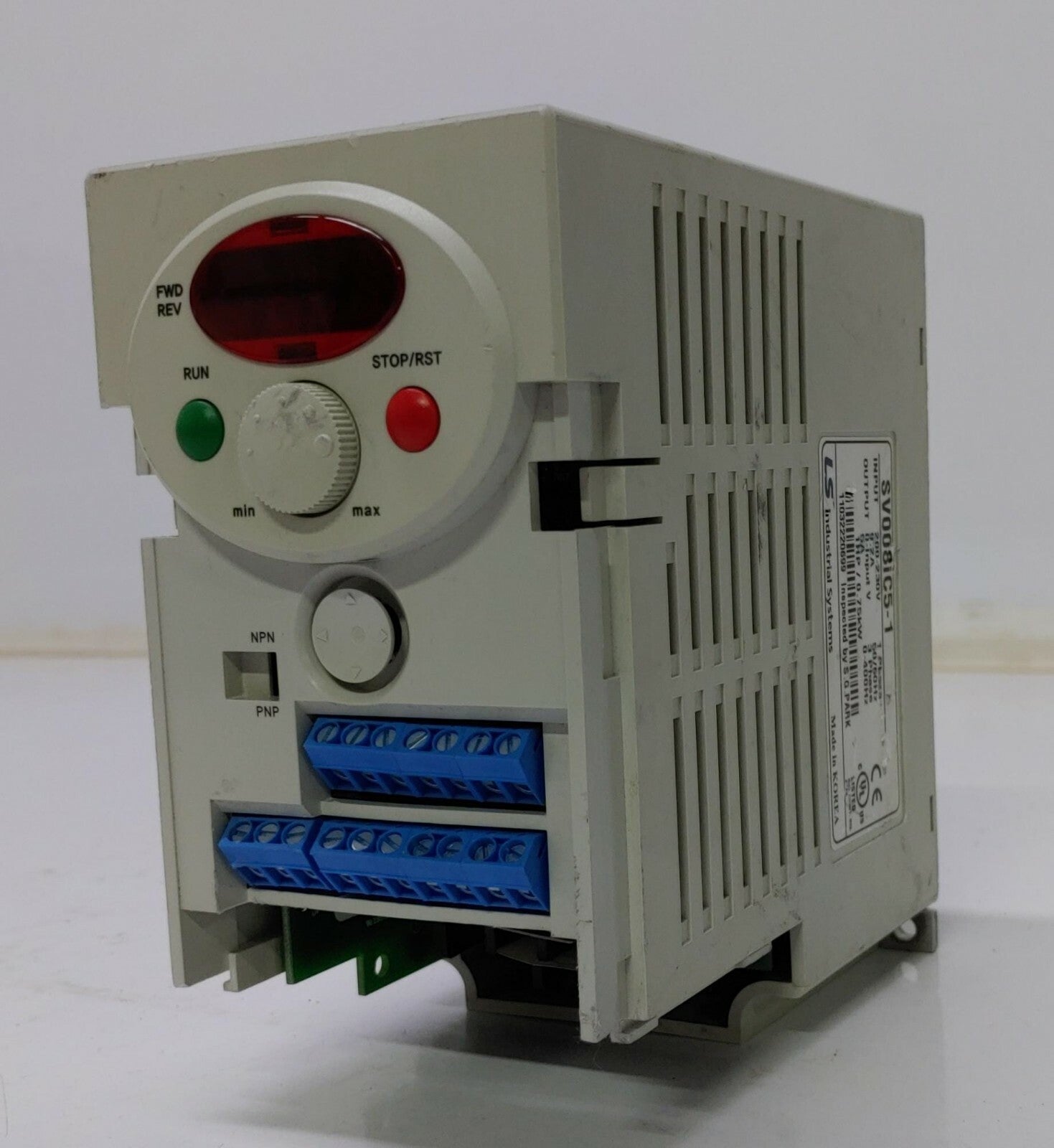 LS INDUSTRIAL SYSTEMS SV008iC5-1 Variable Frequency Drive / Inverter