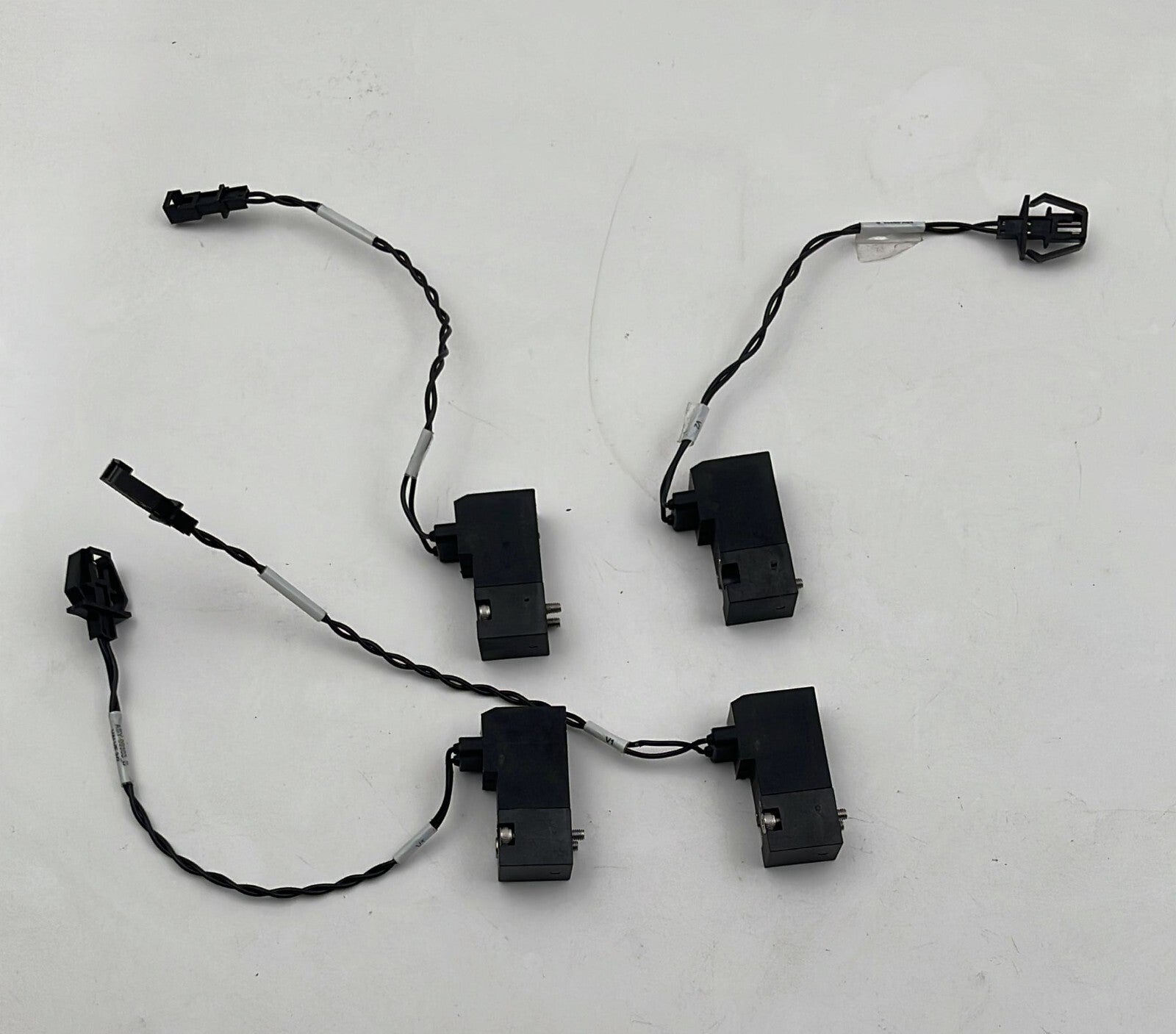 [LOT OF 4] AMISCO 24VDC 2.5W 100% ED 3/2 UNI 2-10 Bar Pilot Solenoid Valve