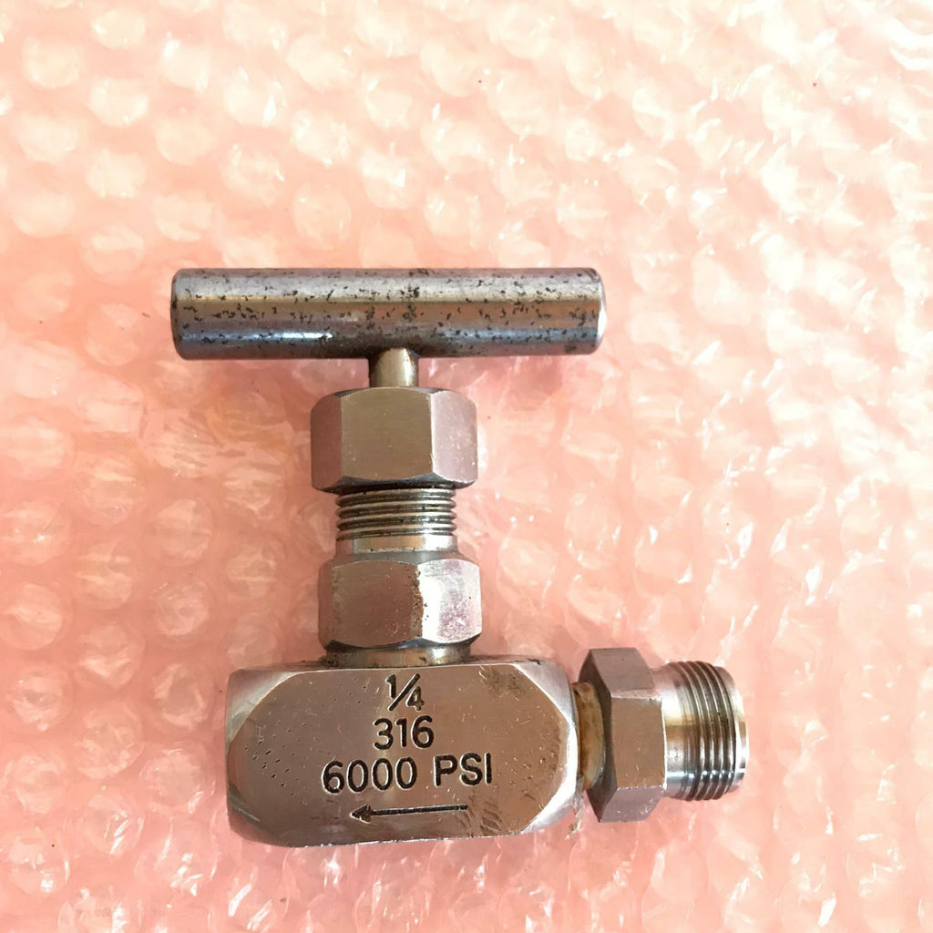 Needle Valve 2032 ASTM A351-CF8M 1/4