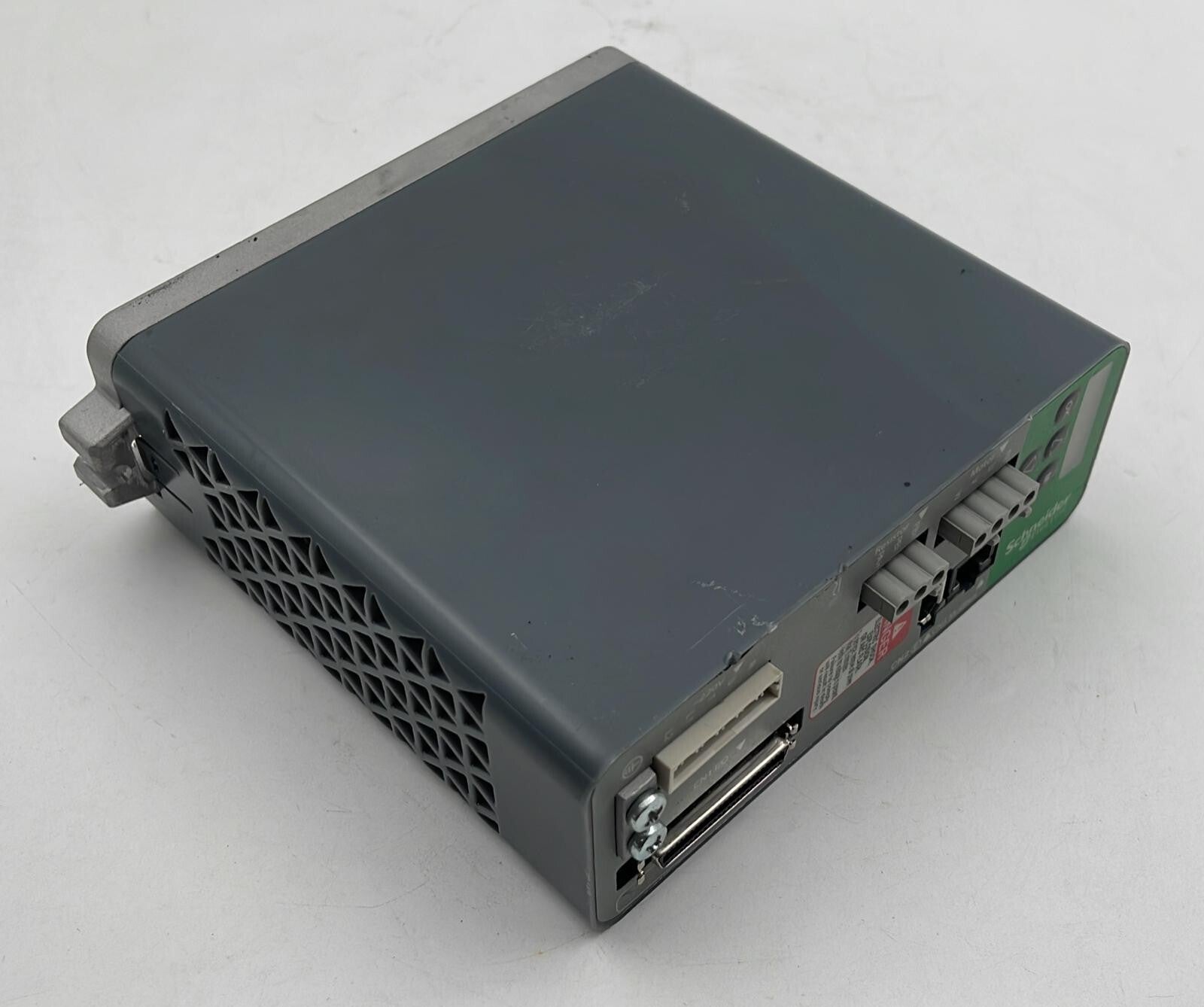 Schneider LXM26DU04M3X Servo drive system 400W 7.8A