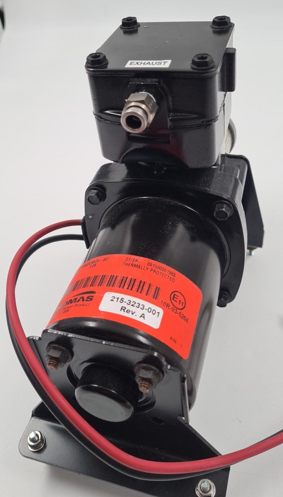 THOMAS 319ADC50/24-007 VACUUM PUMP 1999-1130053 665707 W/ ATOMUFFLER 44AW56 01