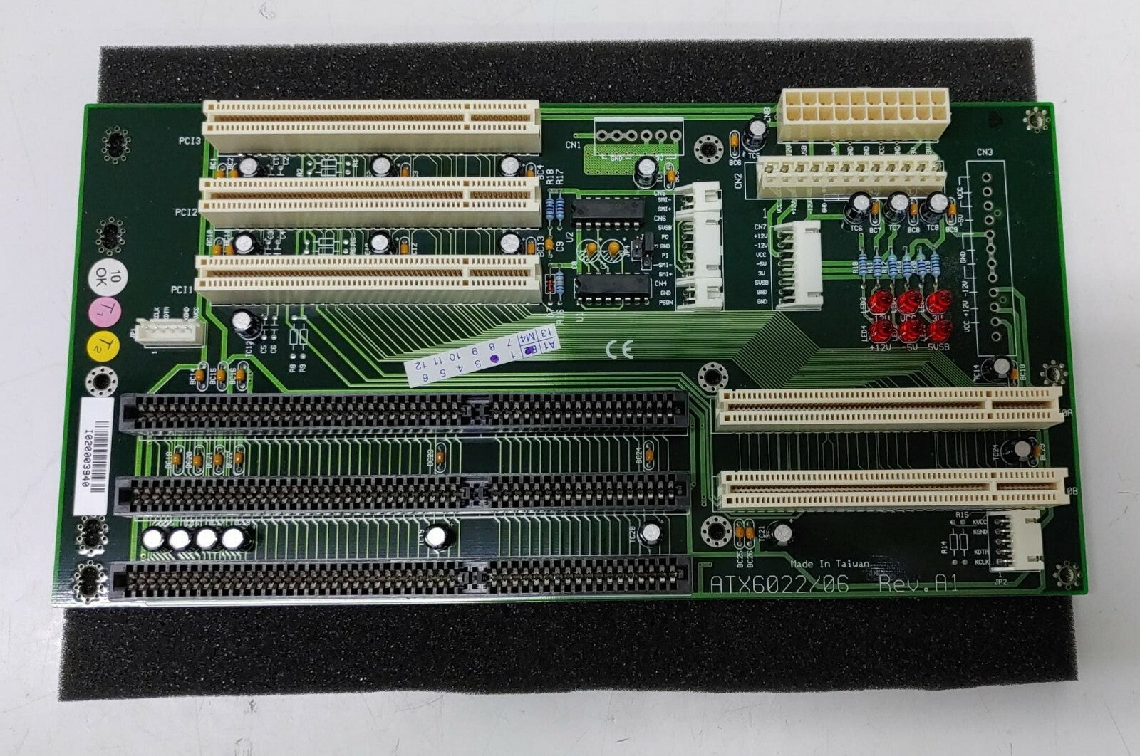 ATX6022/06 REV.A1 / 310-41112-00 / 1 ISA / 3 PCI / 2 PICMG Backplane AXIOMTEK