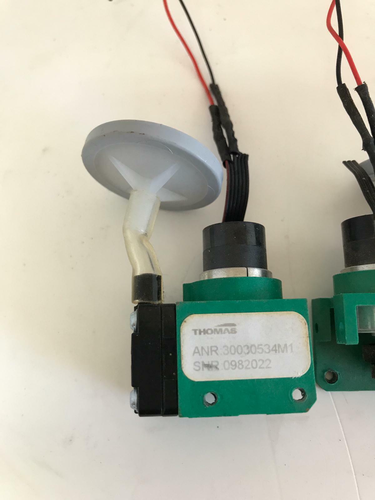 [Lot of 4] Thomas Mini Pumps 12V | Gas Sampling Sensors