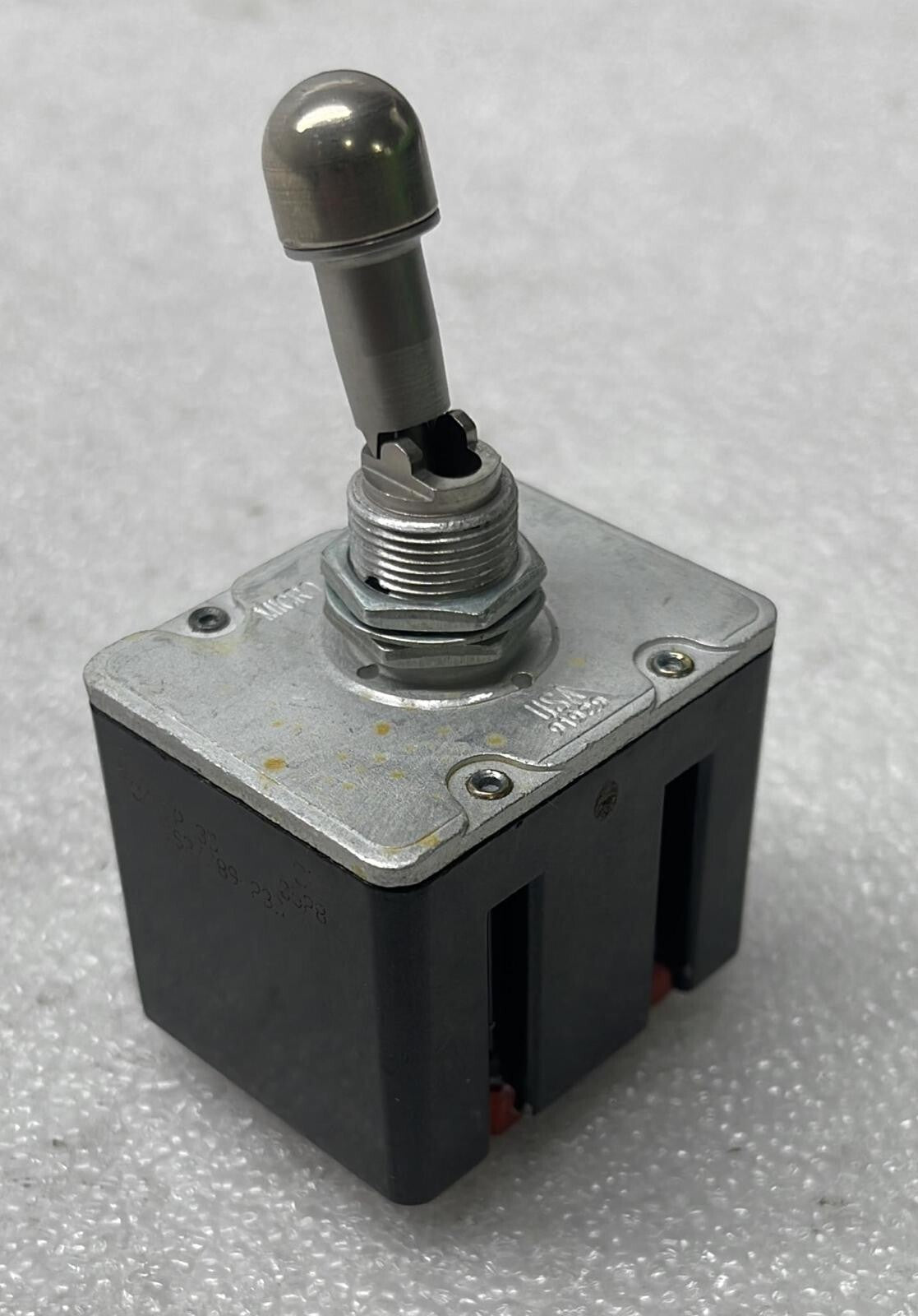 HONEYWELL 104TL2-3D MICRO SWITCH TOGGLE MS27789-23D