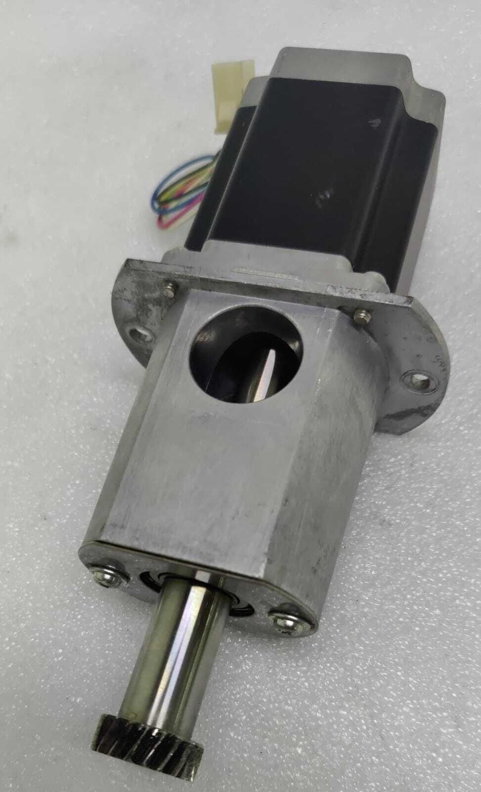 VEXTA ORIENTAL Stepping Motor Model PK268M-02B-C3 2-Phase 0.9/Step 4.5V DC 2A