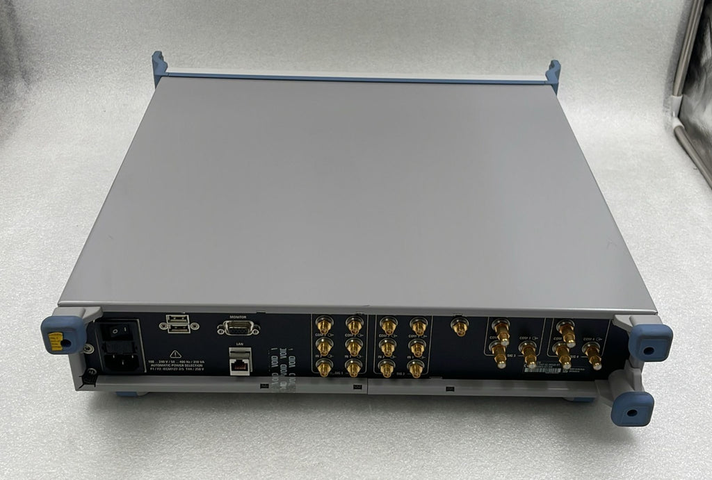 Rohde & Schwarz CMW-Z28 Shielding Box for Wireless Communication