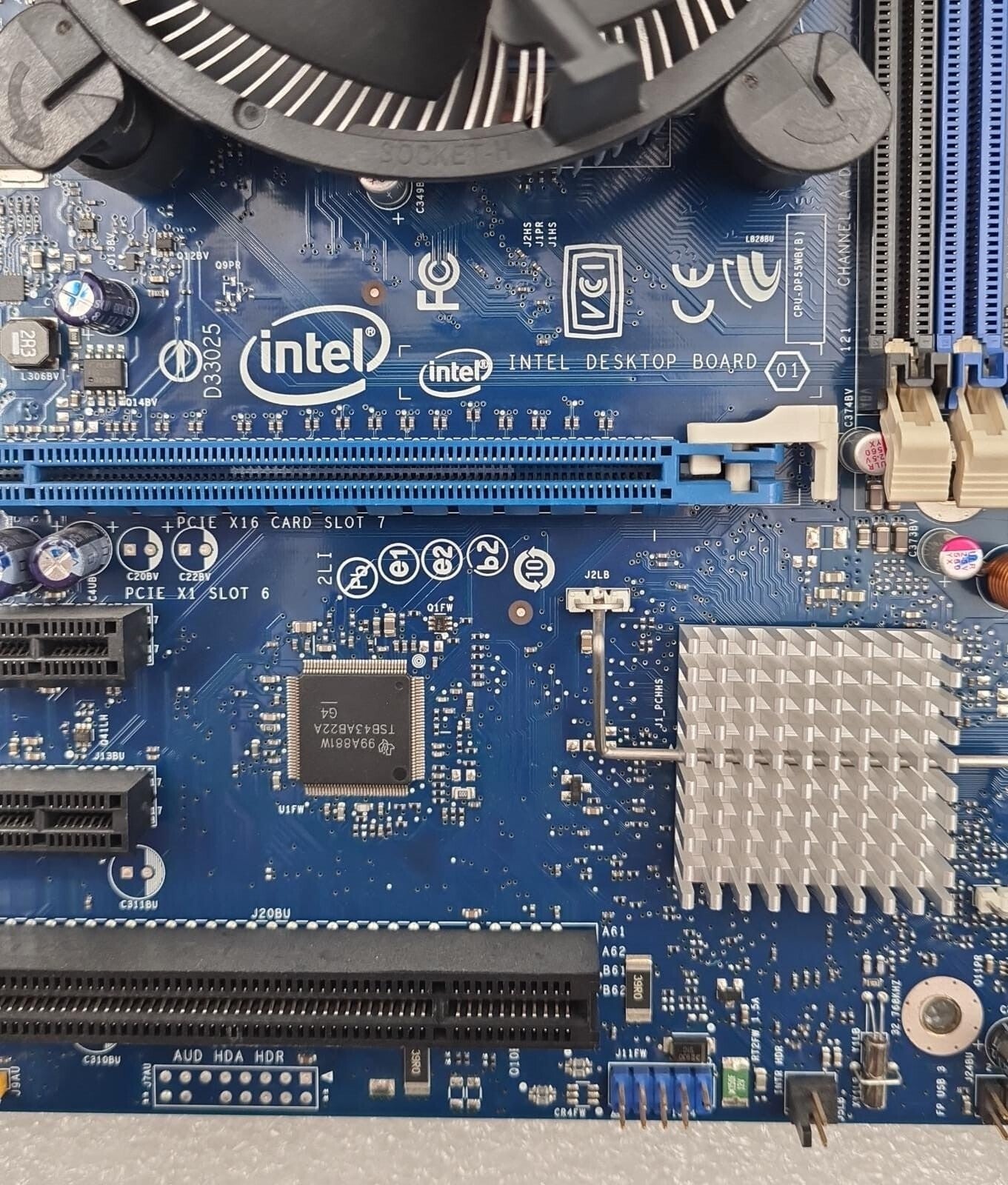 Intel Desktop Board DP55WB E64798-205 Socket LGA1156 W/ i5-660 Core & Fan