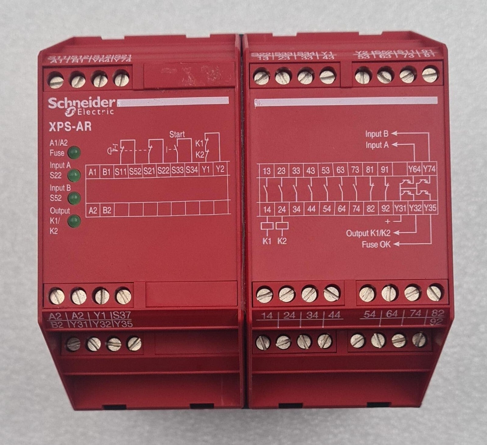 Schneider Electric XPS-AR Preventa Safety Relay XPSAR311144P module 24V